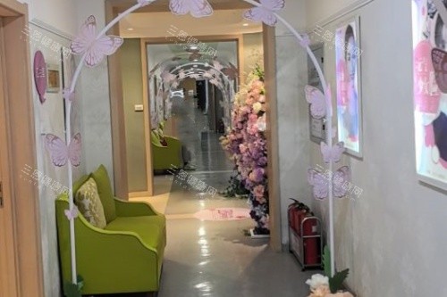 鞍山齊敏美容醫(yī)院走廊