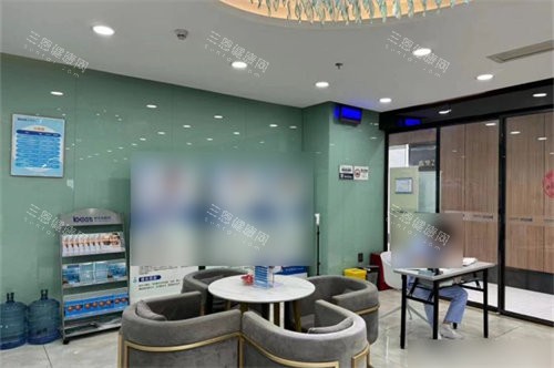 深圳佰視佳眼科醫(yī)院候診區(qū)
