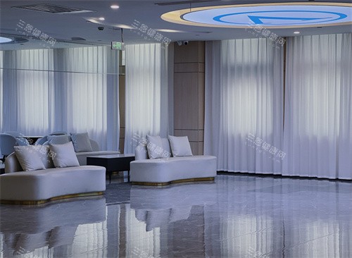 南通文慈眼科醫(yī)院2F大廳