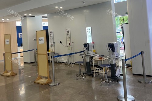 昆明愛(ài)爾眼科驗(yàn)光區(qū)圖