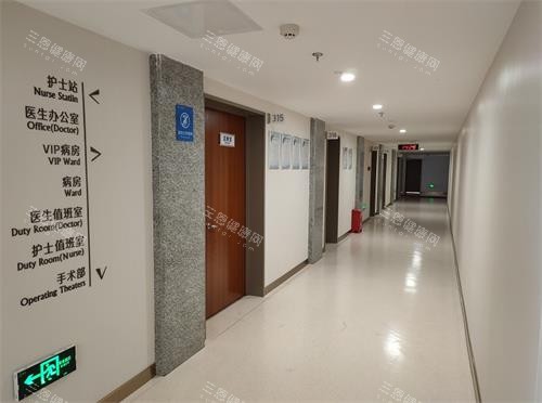 昆明眼科醫(yī)院走廊環(huán)境