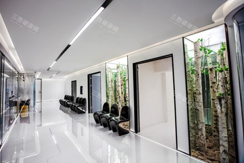 成都布萊梅聯(lián)合口腔醫(yī)院等候區(qū)圖