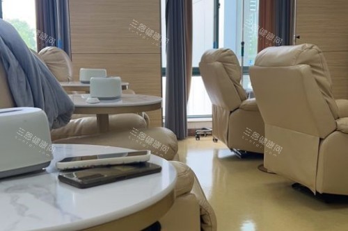 上海華美整形候診區(qū)