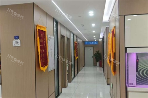 烏魯木齊絲倍森植發(fā)走廊環(huán)境圖