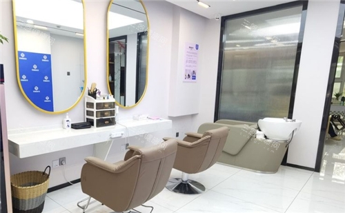 烏魯木齊絲倍森植發(fā)養(yǎng)護(hù)中心