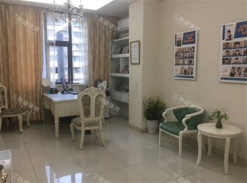 成都大麥植發(fā)面診處